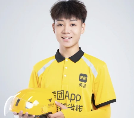 他把美食带到每个家庭，解决了那么多的就业问题-把美食和爱装进口袋