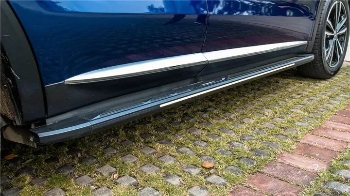 踏板带流水灯，是启辰星-犇犇护航版独有的浪漫-启辰星迎宾踏板怎么安装