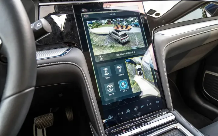 踏板带流水灯，是启辰星-犇犇护航版独有的浪漫-启辰星迎宾踏板怎么安装