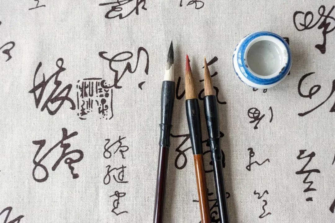 “羴惢畾掱毳”：35个“三胞胎”汉字，读对一半是高手-带有三胞胎的字有哪些