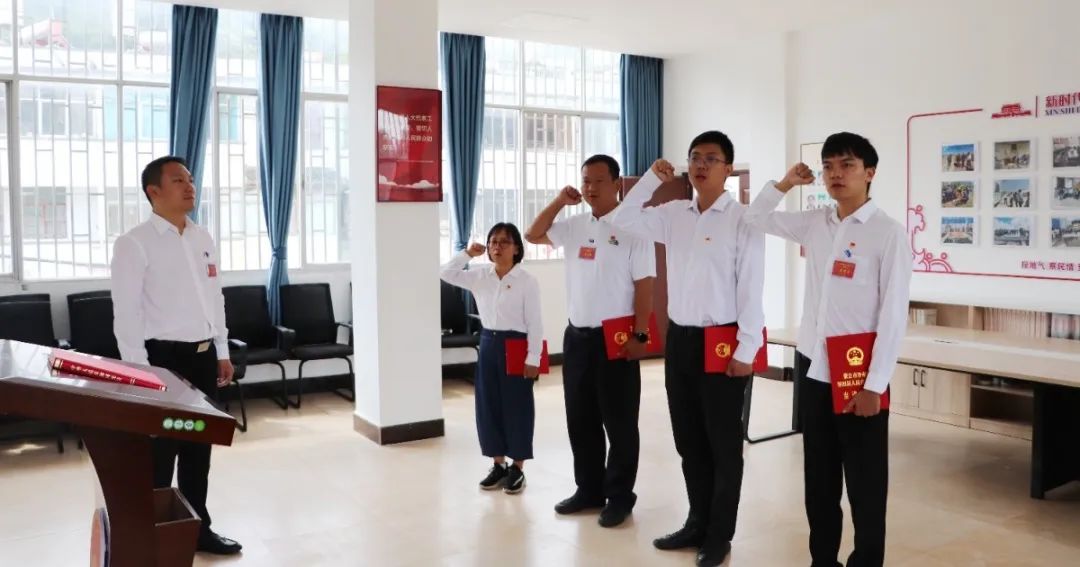 【聚焦人代会】冷泉镇第四届人民代表大会第四次会议胜利闭幕-冷泉村村委会电话