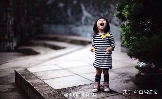 郑中基：天赋异禀却任性妄为的富二代-郑中基是不是很有钱