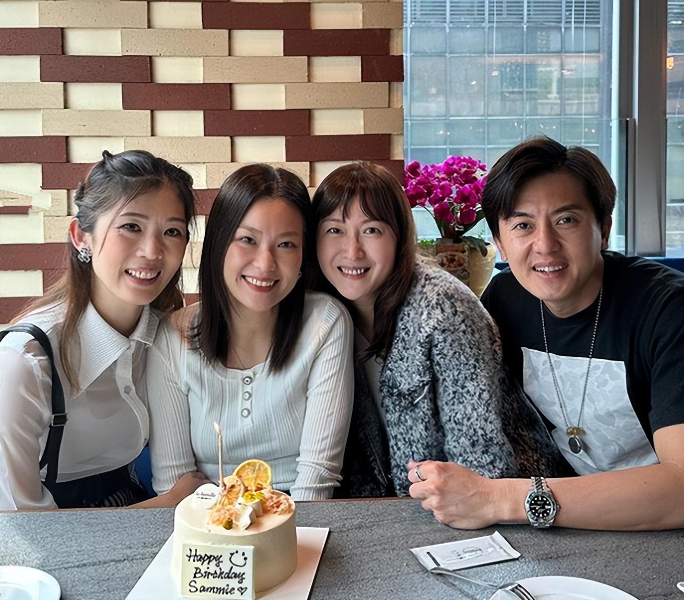 郑中基为二婚妻子庆43岁生日，紧搂对方大秀恩爱，一对子女罕露面-郑中基的妻子是谁