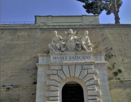 梵蒂冈：世界上最小的主权国家，人口也是世界上最少的国家之一-世界上最小的国家梵蒂冈在哪个位置