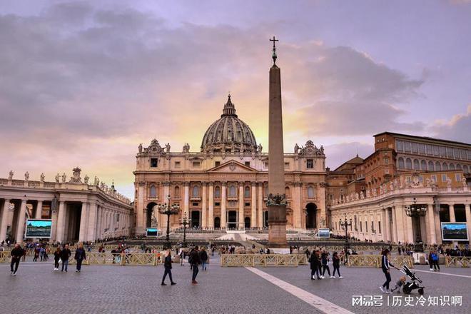 梵蒂冈：全世界最小的国家，却被称作“欧洲最大的地主”-世界上最小的国家梵蒂冈总面积约是0.44