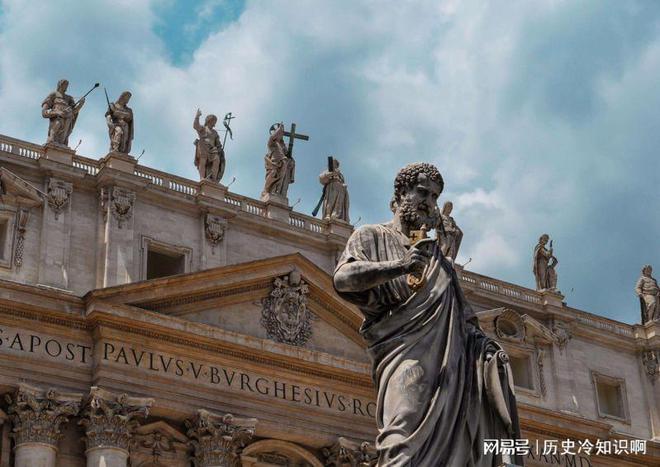 梵蒂冈：全世界最小的国家，却被称作“欧洲最大的地主”-世界上最小的国家梵蒂冈总面积约是0.44