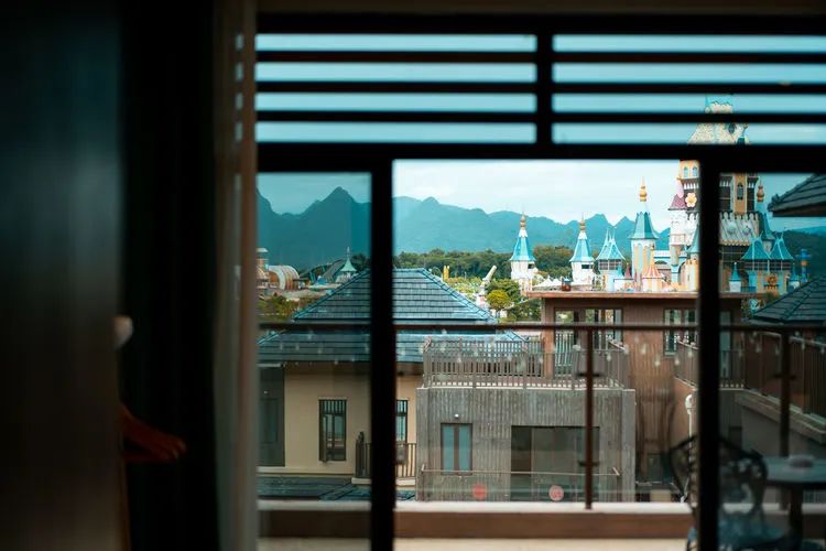 （36人团）花曼岛湖景泳池18房24床别墅2201/2202/2203-花缦主题酒店