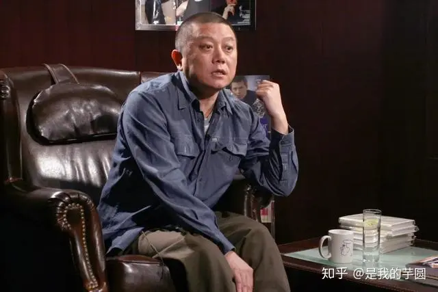 王朔到底有多厉害？捧红葛优，带火冯小刚！电影圈就是他的后花园？-王朔原型