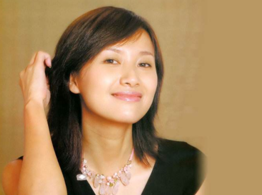 63岁王朔模样大变，面红耳赤撞脸李亚鹏，与女作家在家调笑好悠哉-徐静蕾和王朔现在还是朋友吗