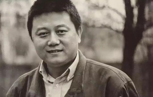人物｜王干：“孤勇者”王朔-王干简介一著名文学评论家