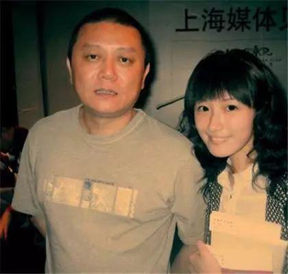 62岁王朔曾提及吃软饭，直言徐静蕾买的房？提起王菲引网友众怒-王朔遗产留给徐静蕾