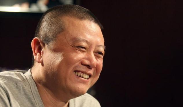 62岁王朔曾提及吃软饭，直言徐静蕾买的房？提起王菲引网友众怒-王朔遗产留给徐静蕾