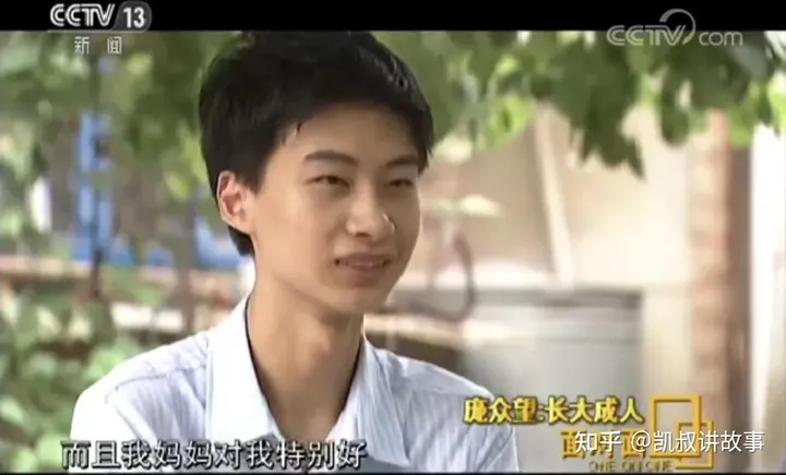 “母亲瘫痪，父亲精神分裂，我靠捡破烂考上清华。”-母亲瘫痪了,父亲不照顾,扔给我