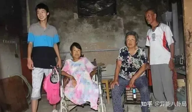 父母双残，捡过破烂，744分上清华的庞众望，如今怎么样了？-庞众望采访视频