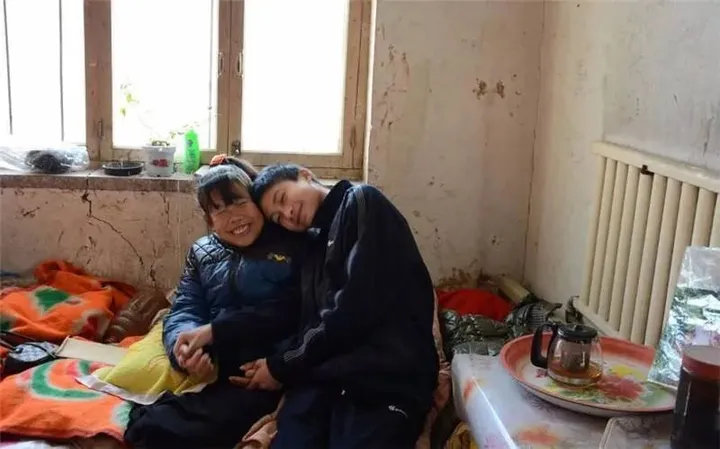 消失五年后，“寒门状元”庞众望与女友聊天记录曝光，他的故事小说都不敢这么写