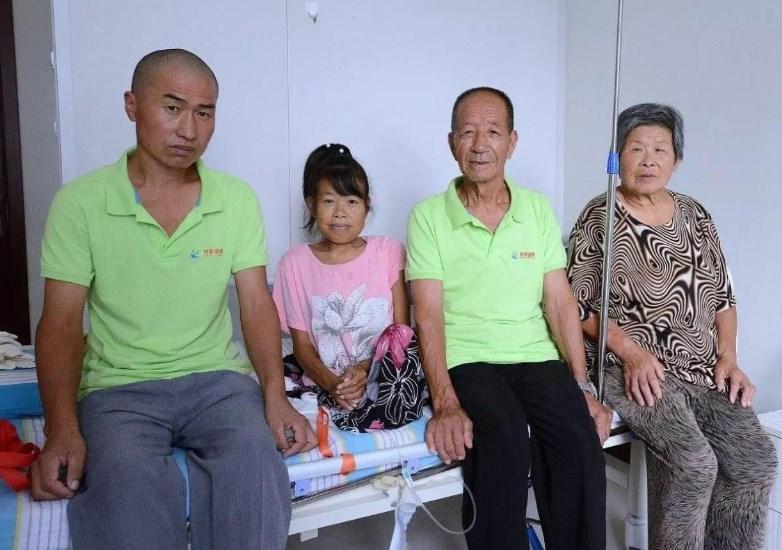 寒门贵子庞众望：爹疯娘瘫让清华校长亲迎，好事将近女友不输明星-庞众望2021年清华毕业