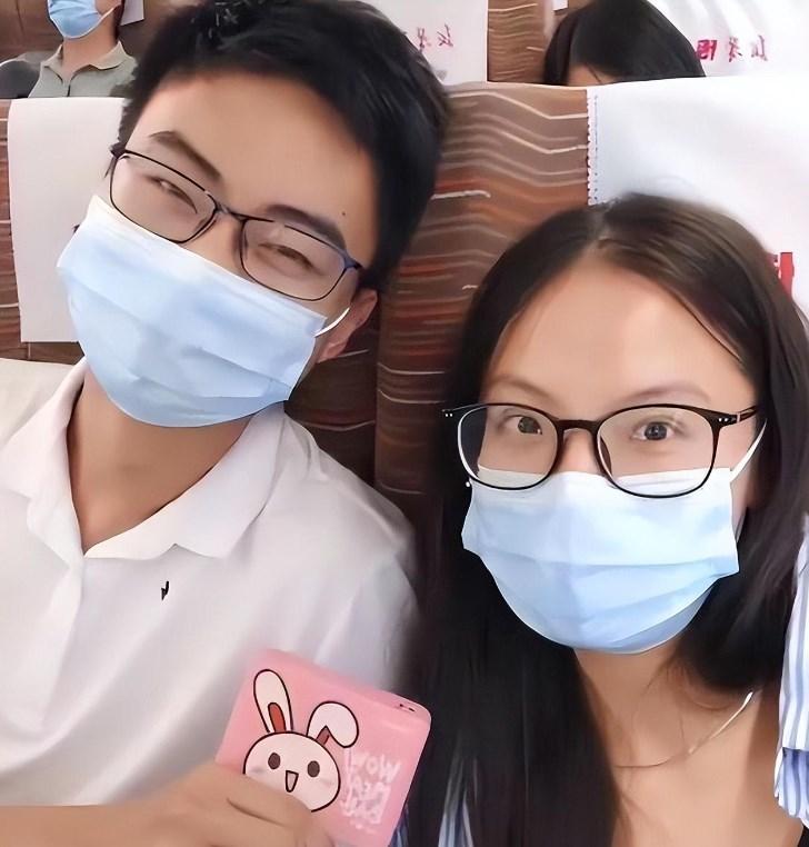 寒门贵子庞众望：爹疯娘瘫让清华校长亲迎，好事将近女友不输明星-庞众望2021年清华毕业