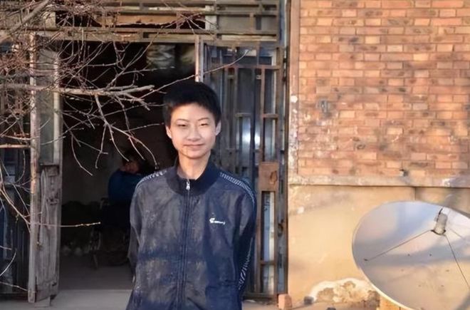 2017年河北庞众望：父母双残靠捡破烂供他上学，以744分考上清华-庞众望不加60分能上清华吗