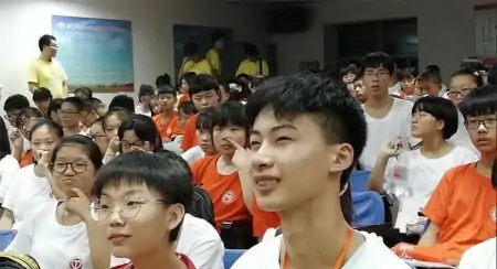 回顾父母残疾，靠捡破烂744分上清华的庞众望，如今获得直博资格-庞众望在清华