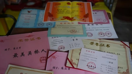 河北小伙高考744分，清华校长亲自登门，一进门傻眼：这是你家么？-河北考生刚被清华录取