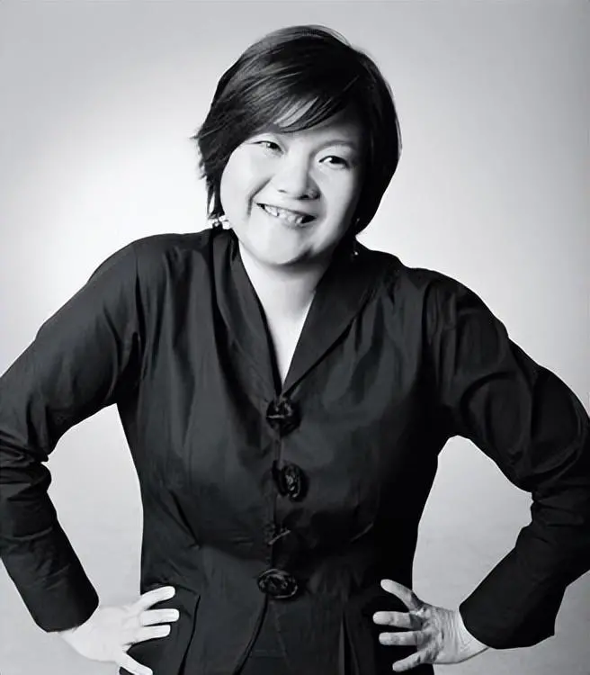 “名门痞女”洪晃：因一句话与陈凯歌离婚，四婚三离，今遇真爱-洪晃和陈凯歌怎么认识的