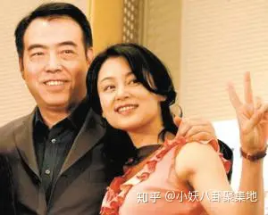 陈凯歌前妻洪晃，貌丑却四婚，看她身世，这些男人未免太高攀了-陈凯歌的妻子洪晃是谁