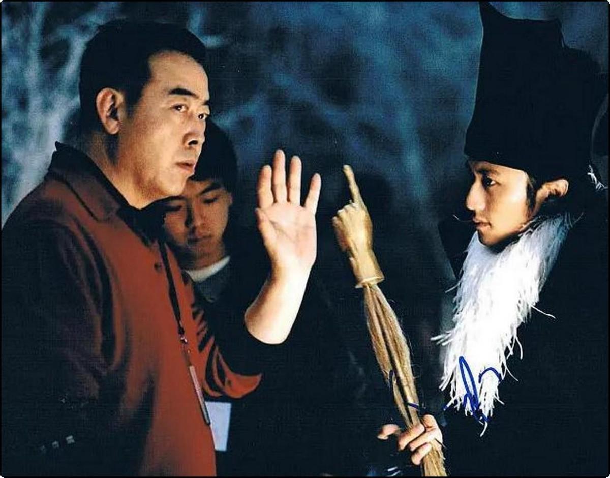 61岁洪晃近照曝光：满头白发，身材臃肿，但依旧活得坦荡活得高级-洪晃几岁了