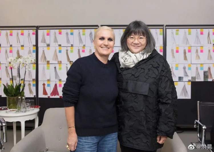 对话洪晃，奢侈品之所以奢侈的终极原因是“贵”-洪晃衣服品牌