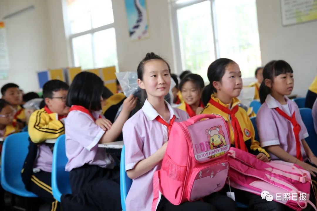 宝，我们去探班！探的什么班，对你的爱可见一斑！-我们去探险吧这首歌