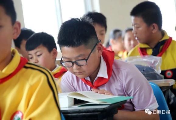 宝，我们去探班！探的什么班，对你的爱可见一斑！-我们去探险吧这首歌