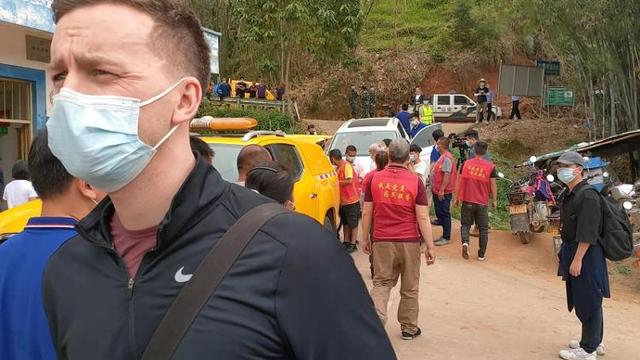 藤县人自发踊跃参与救援，从这两位村民身上可见一斑……-藤县2019年所有采矿证