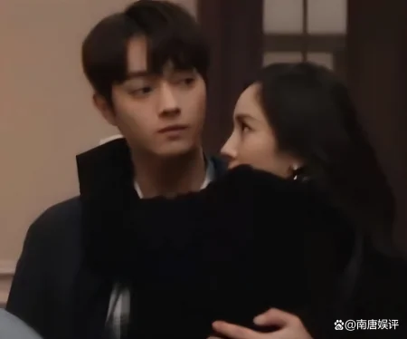 许凯新剧官宣定档，数十位当红明星帮忙宣传，圈中好人缘可见一斑-许凯官宣的新剧