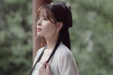 最实用的七绝创作手法，拟人化能给诗词带来什么奇效？多案例剖析-七言绝句怼人