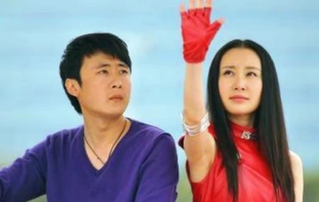 5岁出道，10岁母亲离世，33岁没谈过恋爱，她经历了什么？-五岁女孩离世