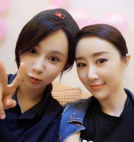 5岁出道，10岁母亲离世，33岁没谈过恋爱，她经历了什么？-五岁女孩离世