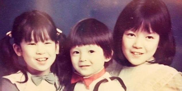 40岁陈冠希三姐弟同框，大姐陈丽华罕见出镜，短发利落气质干练