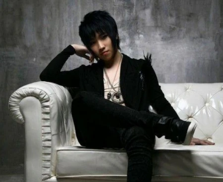 歌红人不红，曾经的网络歌手你还记得几个？第四位已经永远离开-以前网络红人有哪些