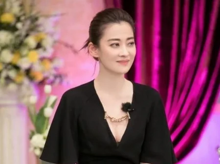 梅婷：凭《不要和陌生人说话》为人熟知，上节目因偏心二胎惹争议-梅婷2020