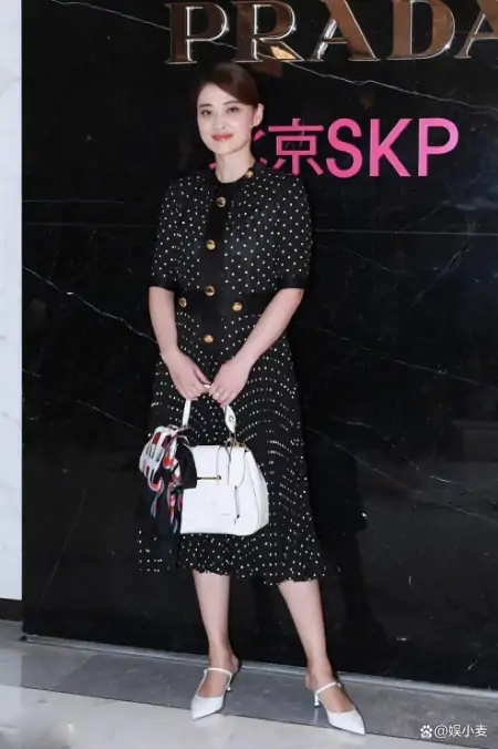 梅婷最好看的不再是烟熏妆，一旦认真打扮，这才是意想不到的惊喜-梅婷真的太好看了