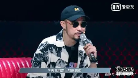 李佳琦“不务正业”出新歌，这波营销我给满分！