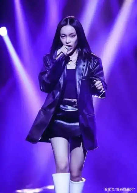 李佳琦“不务正业”出新歌，这波营销我给满分！