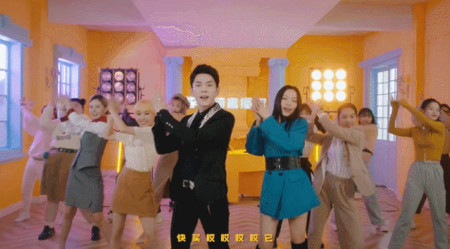 李佳琦“不务正业”出新歌，这波营销我给满分！