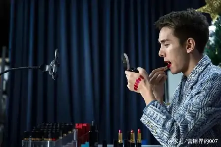 李佳琦“不务正业”出新歌，这波营销我给满分！