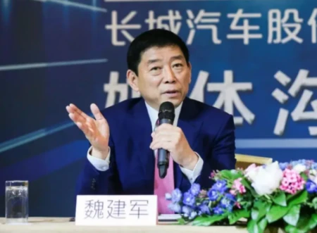 以技术立身的魏建军，是如何一步一步夯实“科技长城”-魏建军发展史