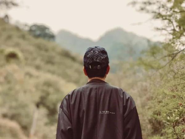 除了他自己，还有谁能翻唱他的歌？-除了你是谁唱的