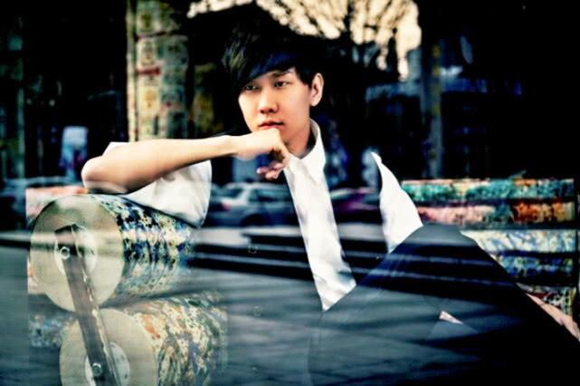 被称为“行走的CD”的林俊杰，三首来自于他的歌曲，你喜欢哪首-林俊杰走走