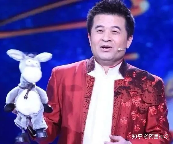 消失7年后，63岁毕福剑罕见露面，竟成了如此模样-毕福剑现怎样