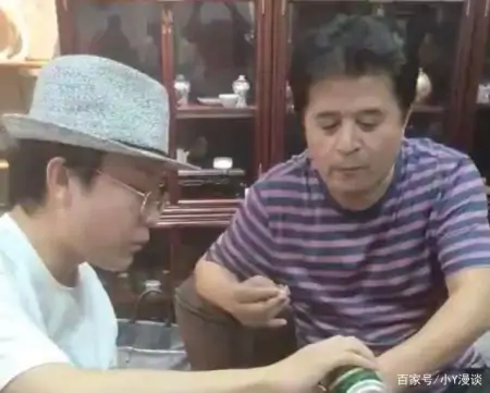 毕福剑62岁寿辰曝光，身边只有侄子陪伴，再无往日风光-毕福剑61岁