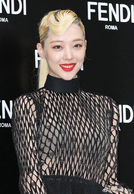 韩女星崔雪莉死亡 生前旧照回顾-“崔雪莉”