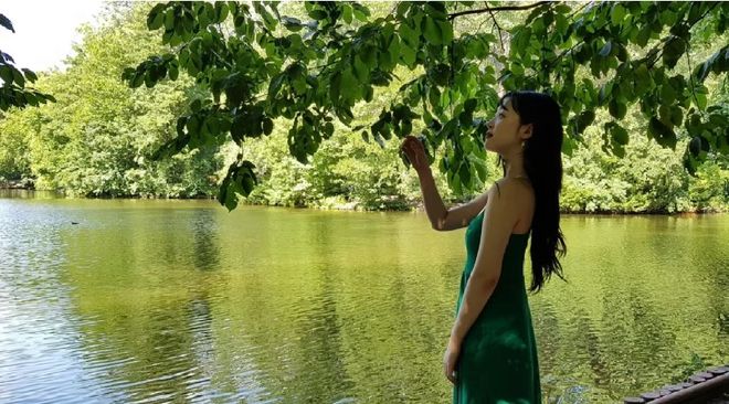 崔雪莉：一个笑起来那么甜的女孩...-崔雪莉笑起来的照片